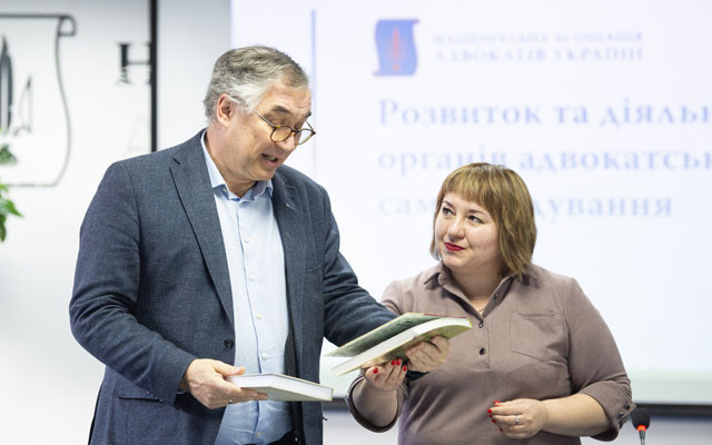 The business ombudsman was presented with a book about his grandfather, an advocate